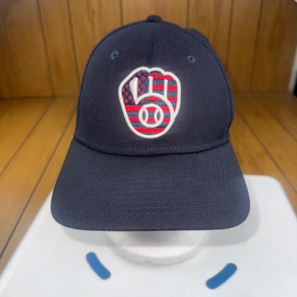 New Era‎ Milwaukee Brewers Stars Stripes 39THIRTY Hat Navy Blue MKE USA Mens M/L
